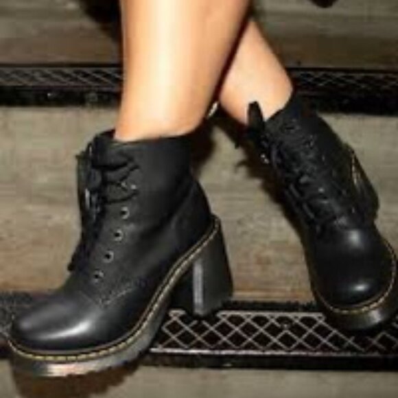 NWOT Doc Martens Jesy Sendal Leather Lace Up Flared Heel Boots Y2K Combat Moto - Picture 6 of 6